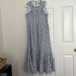 UNIVERSAL THREAD FLORAL DRESS